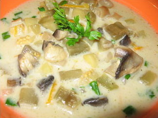 Суп картофельный с грибами и кабачками