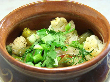 Картофель, тушенный с овощами